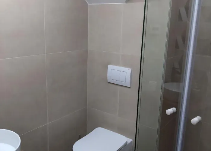 Flowhouse - Cozy Place For You. *